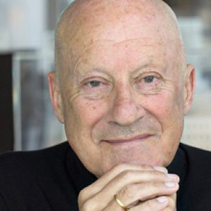 Norman Foster, architetto del tavolo Nomos e della collezione Cosmos per Tecno
