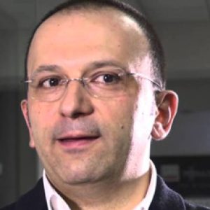 Paolo Pampanoni, architetto e designer di Assisi — la firma delle pareti divisorie Mood di Las Mobili