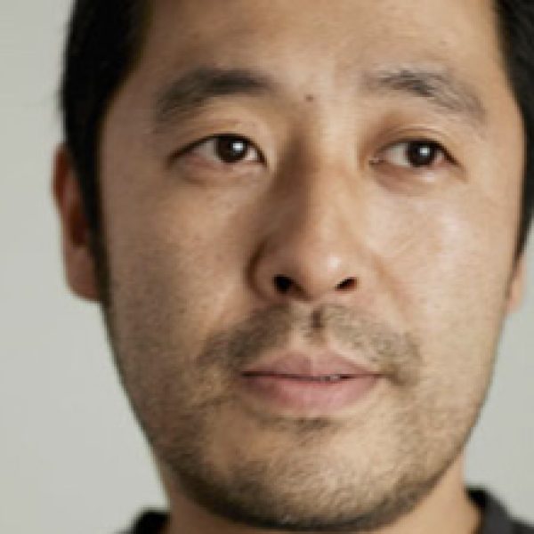 Ichiro Iwasaki, fondatore di Iwasaki Design Studio a Tokyo