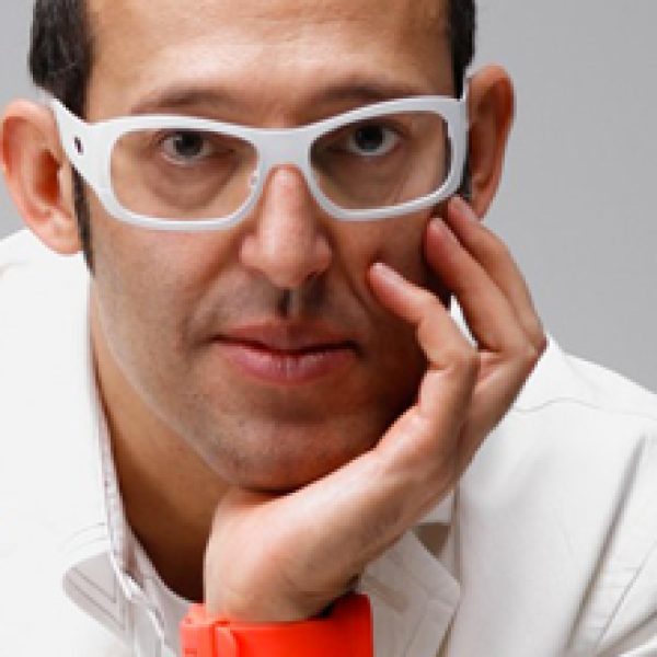 Karim Rashid, designer della stazione Università e delle scrivanie Zero e Uno