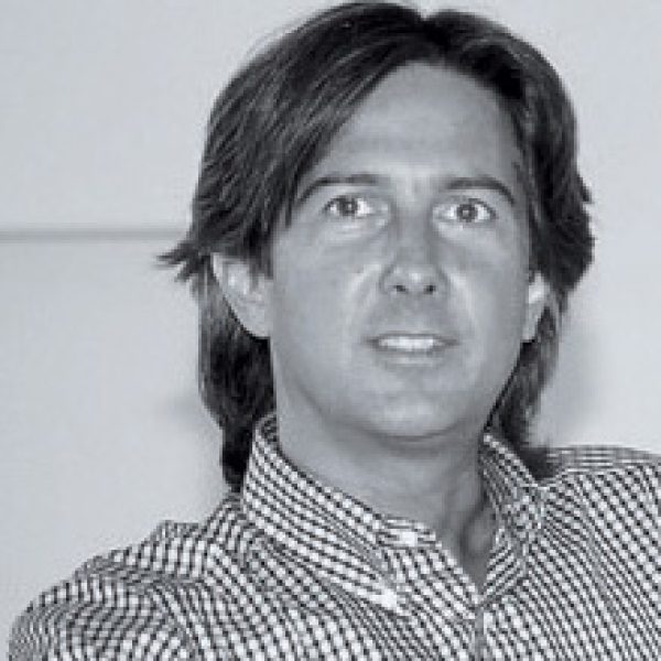 Il designer Pinuccio Borgonovo autore dei sistemi parete Citterio
