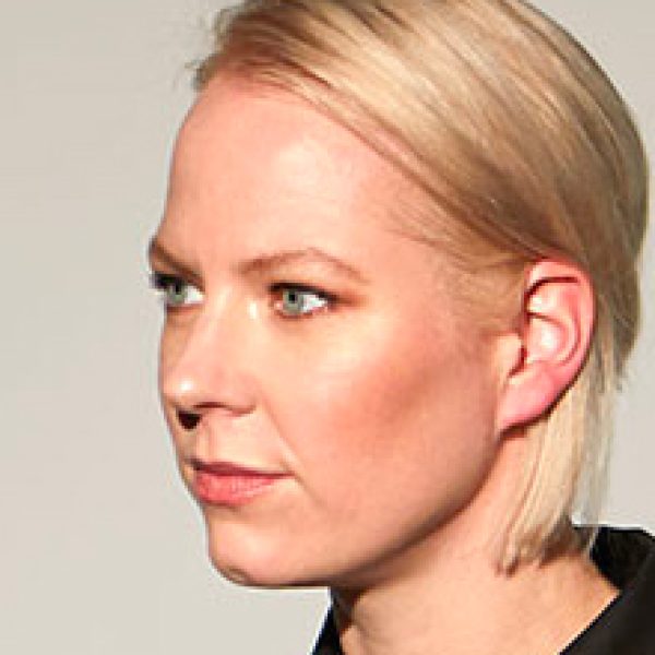 Sabine Marcelis, artista e designer olandese, autrice del divano Lisse per LaCividina