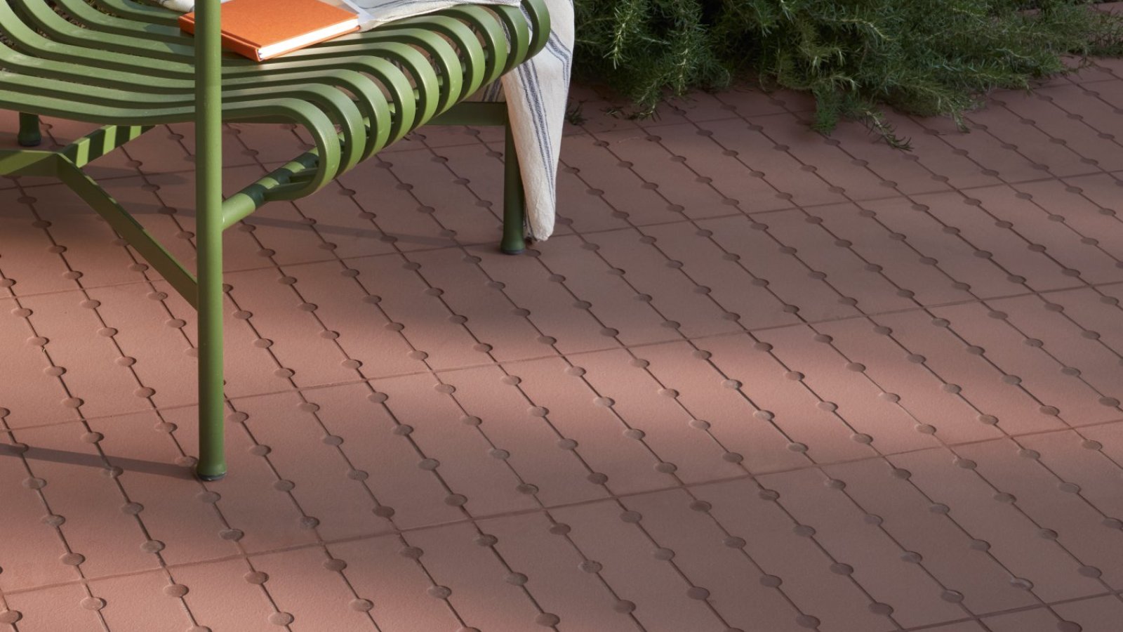 Superficie in gres Osso & Bottone di Mutina