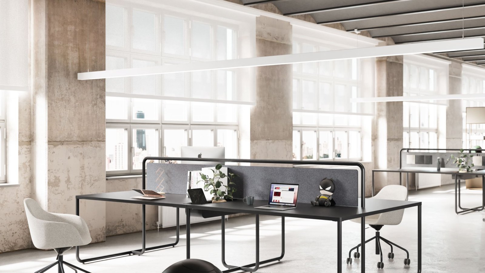 Bench Itube a quattro postazioni con screen puntaspilli e arco soprapiano
