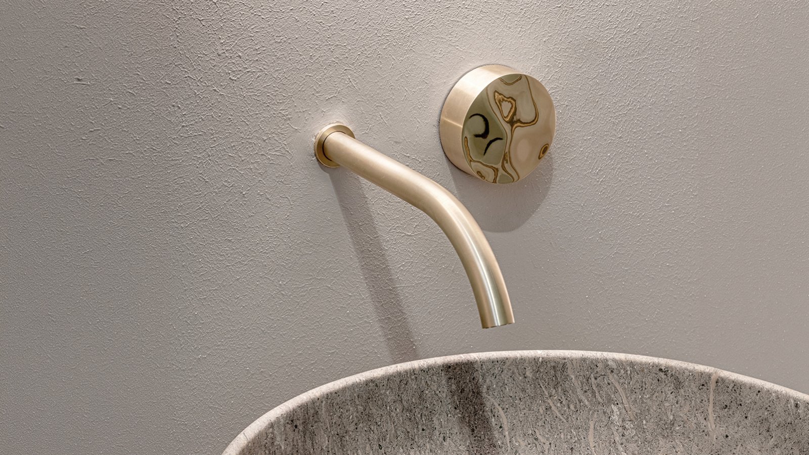 Rubinetteria design Allure di CEA Design con maniglia lucida