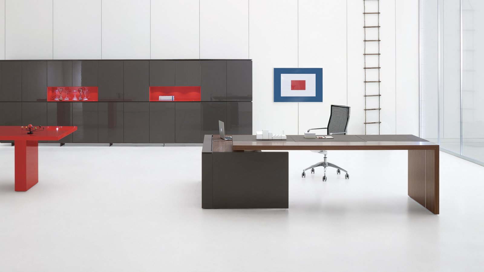 Libreria della collezione Ar.tu con nicchie illuminate a LED