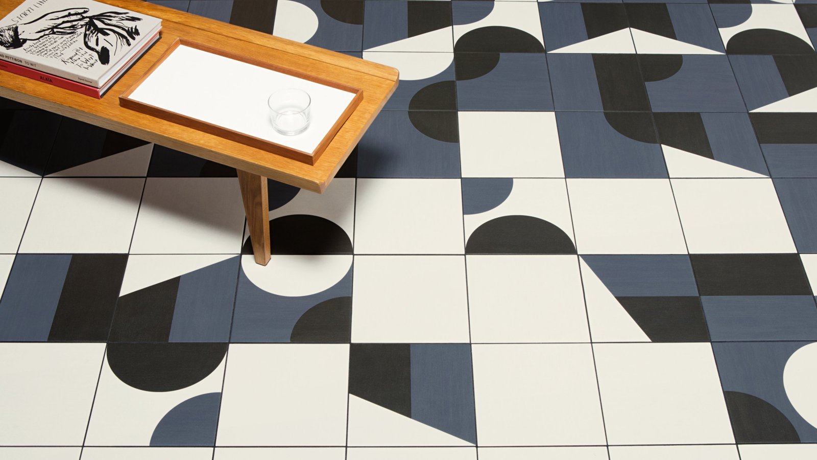 Pavimento in gres Puzzle di Mutina