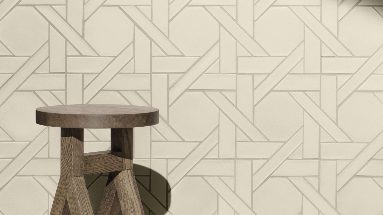 Mosaico Weaving di Mutina con pattern intrecciato Ba Leng in bianco