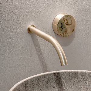 Rubinetteria design Allure di CEA Design con maniglia lucida