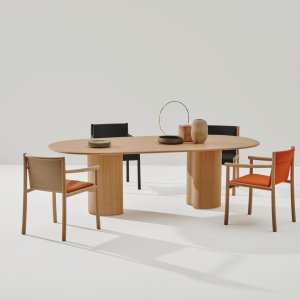 Kata Lounge con struttura in massello di rovere naturale