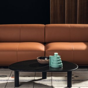 Seduta lounge Shaal in uno spazio di coworking