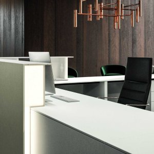 Reception Lux in grigio titanio con frontale h 90