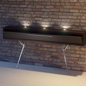 Poltrona Genesis in cuoio crema con base a cinque razze in alluminio lucido