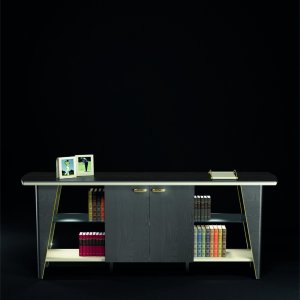 Mobile bar iSixty con top in vetro e ante in cuoio, collezione Codutti