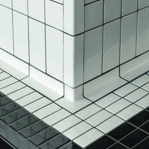 Vasca da bagno rivestita con pezzi speciali Din