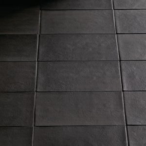 Palette Bas-Relief nei toni Bianco Cipria e Nero