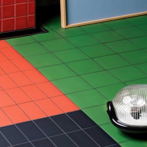Piastrelle Din nel colore Black