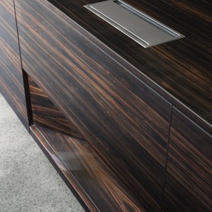 Elemento in alluminio rivestito sotto il piano
