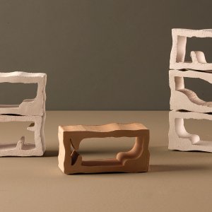Sand Matt 30×30 cm a pavimento, fondo Plain Tiles di Faces & Figures