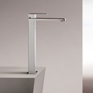 Rubinetteria di design Mint di Fantini: il monoforo in Matt Black visto di profilo