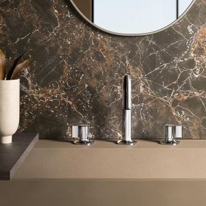Rubinetteria di design: Flora di Fantini con maniglie a quattro ali in Matt Gun Metal