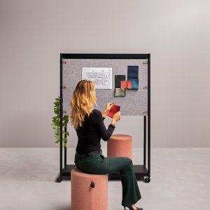 Barra porta accessori su una kitchenette Fluido di Martex