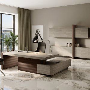 Scrivania direzionale Jera Las Mobili finitura Noce Bali — piano 90 mm, vista frontale ufficio CEO