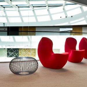 Poltrona attesa Nautile di tre quarti, design Peter Harvey per LaCividina