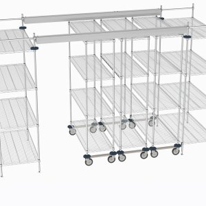Scaffale Super Erecta Metro con finitura Metroseal in un ambiente di lavoro