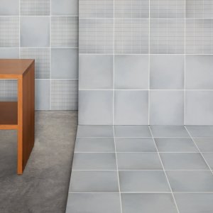 Dettaglio della griglia a maglia stretta Aurore Charcoal Grid S