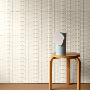 Punto Up Glossy Gris, listello lucido grigio con punto in rilievo