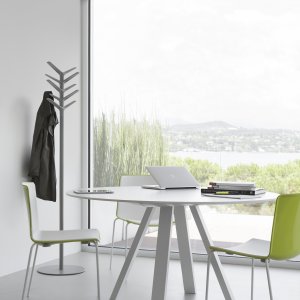 Piccolo tavolo quadrato Arki-Table ARKW5/2 con gambe in rovere