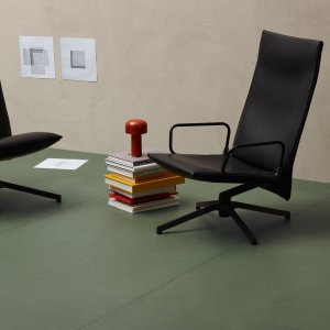 Sala riunioni con pavimento in gres Primavera Grigio