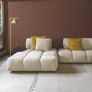 Chaise longue WIDE di Qubik con bracciolo destro
