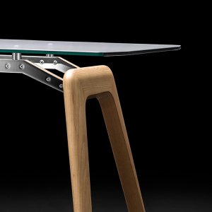 Credenza della collezione Rail con vani interni a colore