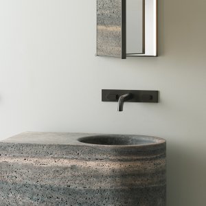 Sixty di CEA Design in acciaio inox lucidato
