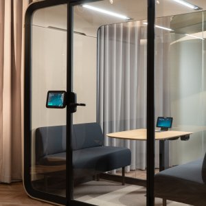 Framery Four come sala riunioni nell'open space
