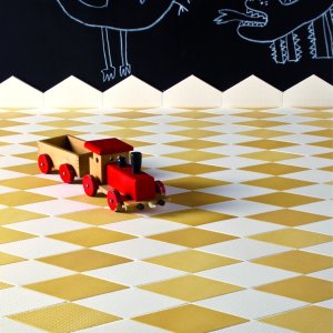 Runner Tex su rete con pattern geometrico bianco e giallo