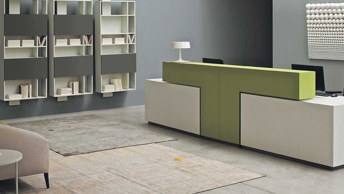 Altezza del bancone reception: le misure giuste, dal piano per il pubblico al tratto accessibile