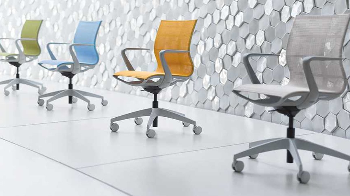 Sedie per ufficio con rotelle: quali ruote per parquet, marmo e moquette