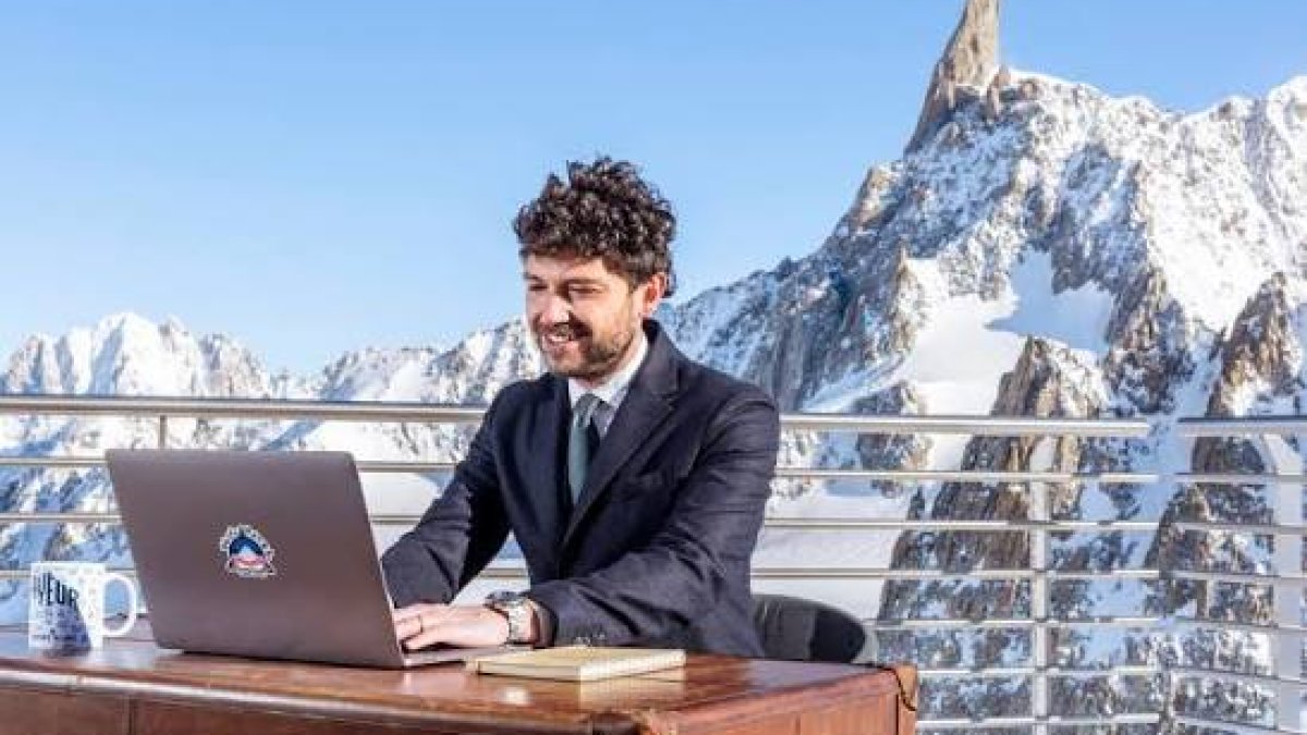 Perché in ufficio le donne hanno freddo, e che cosa c'entra la pianta